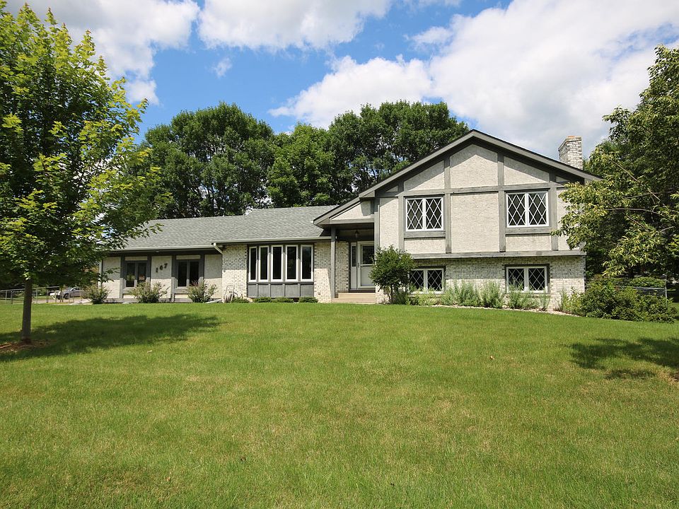 1st image of 107 Meadowlark Dr