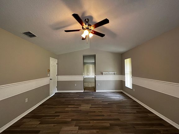 4th image of 2910 Evans Dr
