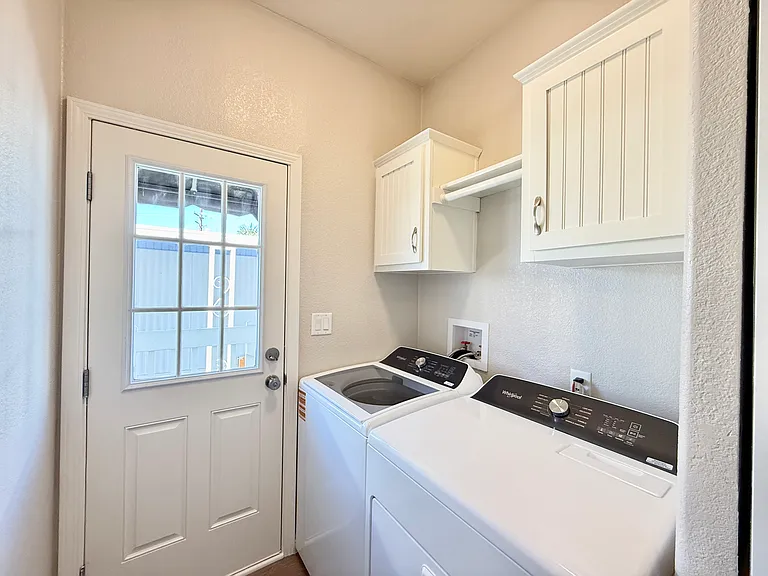 In-Unit Washer & Dryer