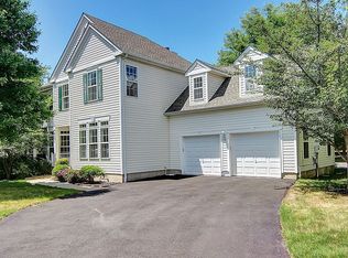 7 Honeyman Rd, Basking Ridge, NJ 07920