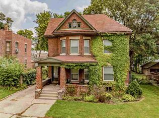 120 S Highland Ave, Rockford, IL