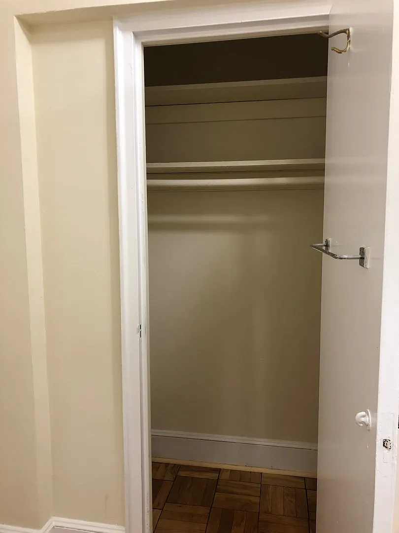 Q Street Apartments — Photo 4