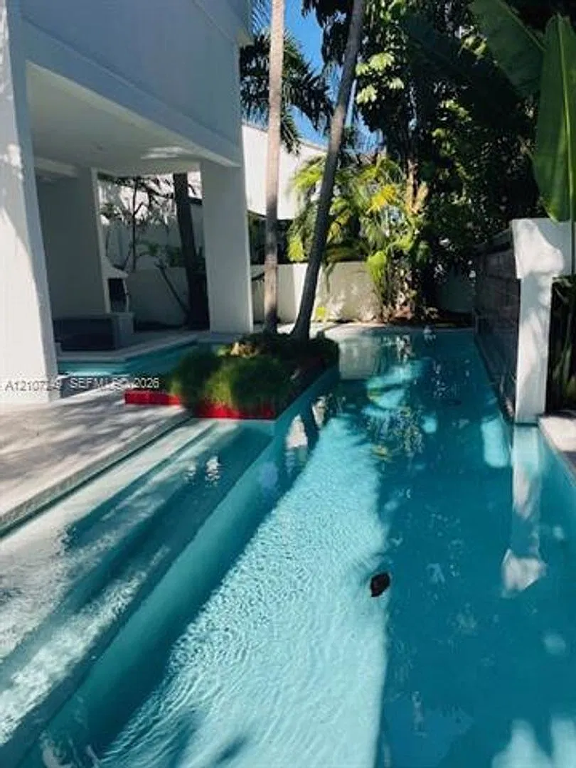 241 Harbor Dr # 241, Key Biscayne, FL 33149 — Photo 2