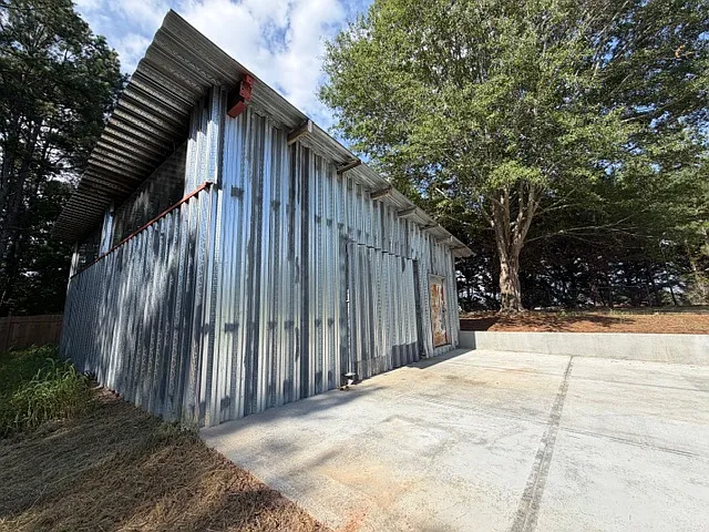 Oversized Workshop