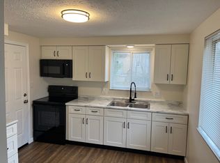 930 Wenso Rd #UP, Bedford, OH 44146