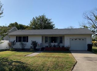 313 N Poplar St, Assumption, IL 62510
