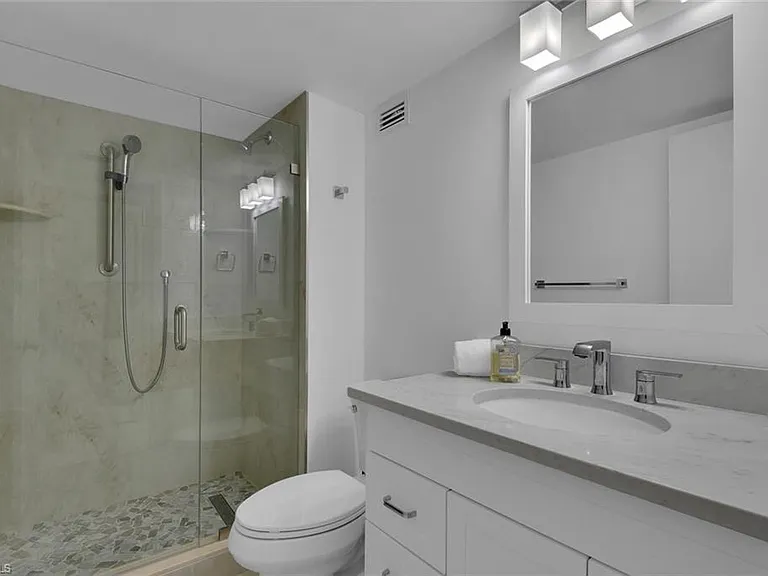 1300 Gulf Shore Blvd N #205 — Photo 13