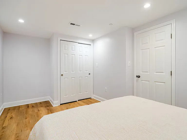 1331 Queen St NE — Photo 22
