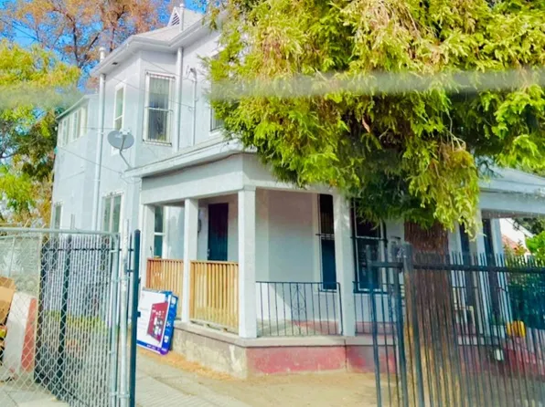 1211 E Main St, Stockton, CA 95205