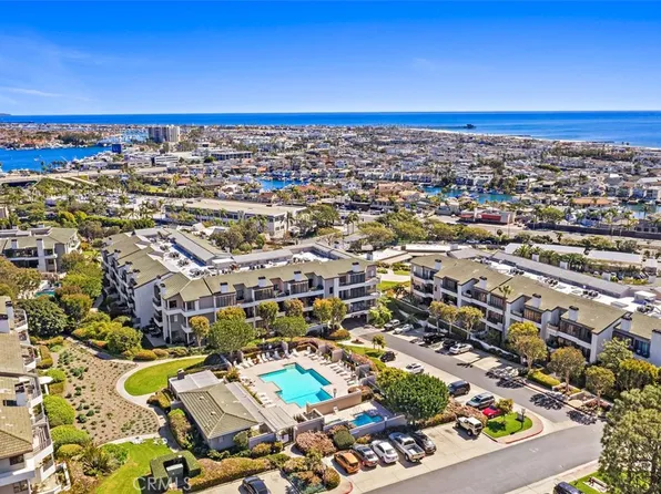 260 Cagney Ln APT 105, Newport Beach, CA 92663
