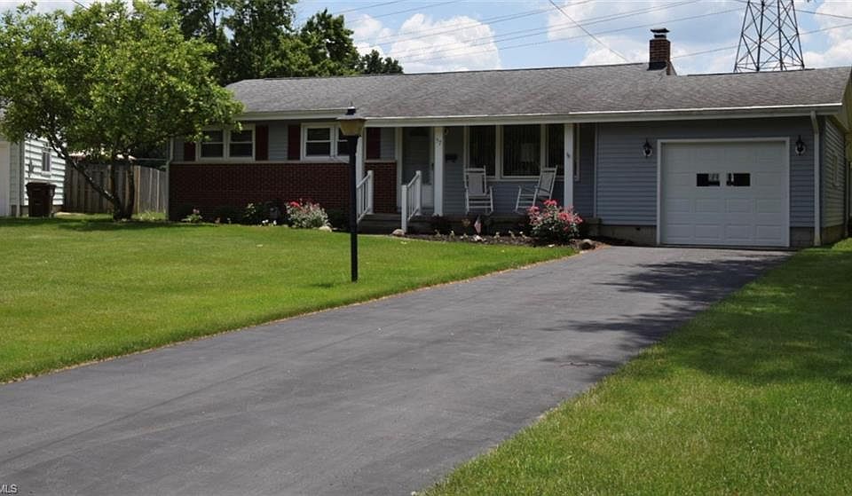 1st image of 57 Lucerne Ln