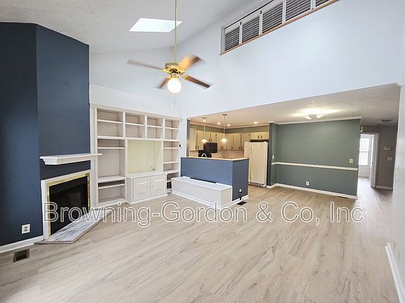 5th image of 5210 Village Way
