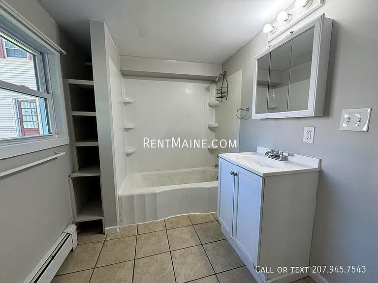 206 Maine Ave #4 — Photo 9
