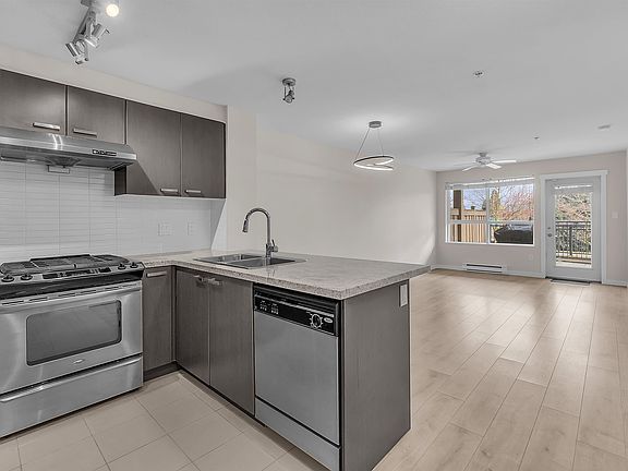 5th image of 9500 Odlin Rd #108