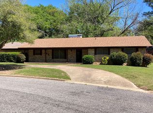 204 Guadalupe Cir, Athens, TX 75751