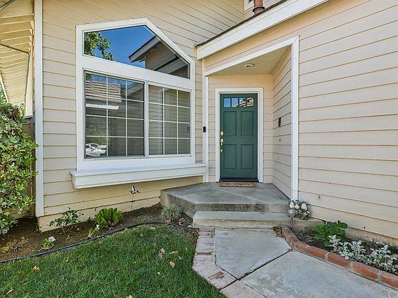 3rd image of 1501 Tanglewood Dr