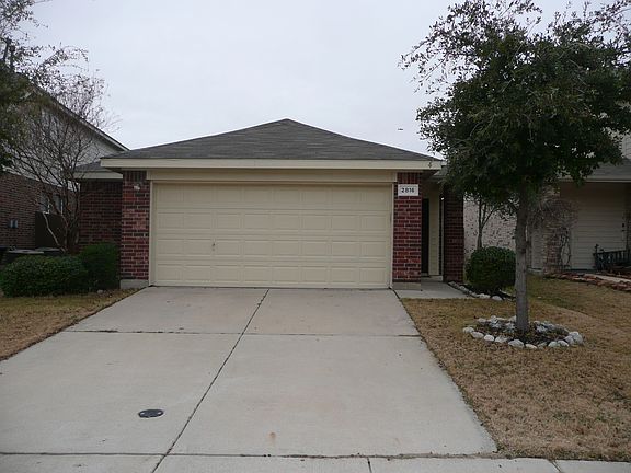 2nd image of 2816 Lynx Ln