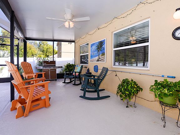 Home For Sale In Winter Lakes