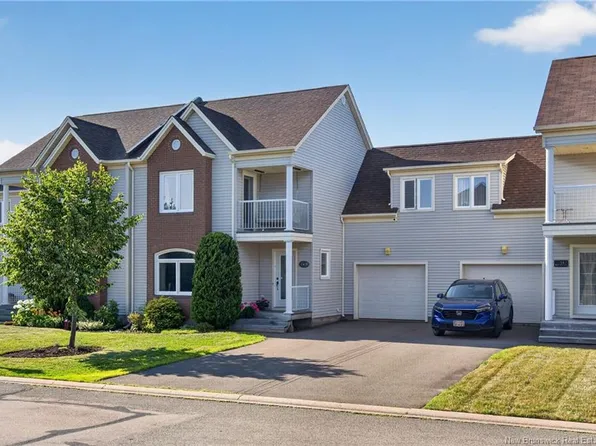 149 Royal Oaks Blvd, Moncton, NB E1H 2P7