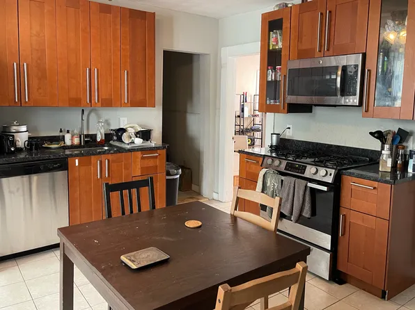 273 Cardinal Medeiros Ave #2, Cambridge, MA 02141