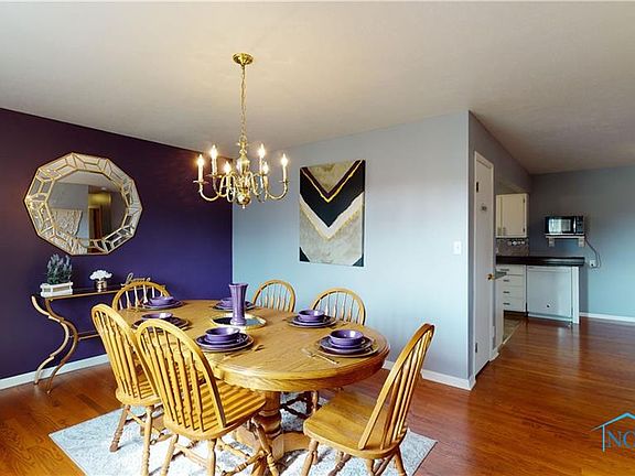 4th image of 266 Beechwood Dr