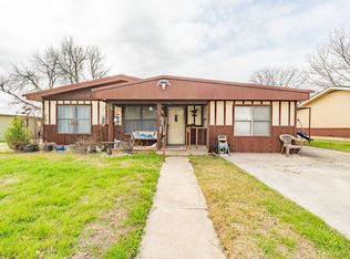 110 Blakeney St, Stephenville, TX 76401