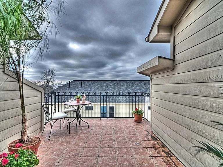 3505 Jackson St — Photo 29