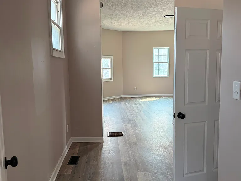 1902 S Delaware St — Photo 13