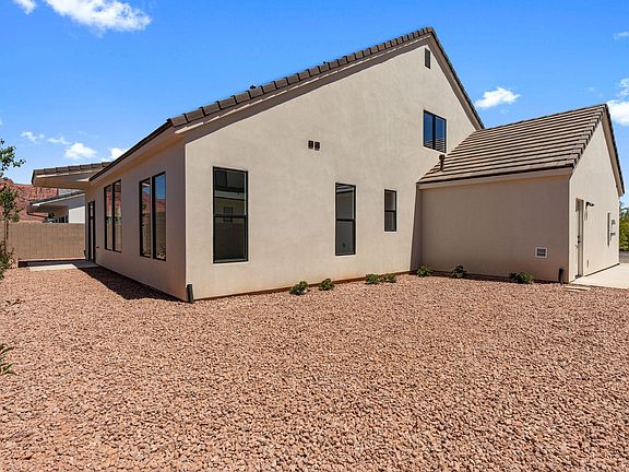 5th image of 2401 Patricia Dr
