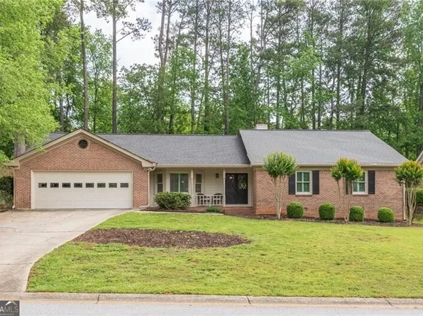 4255 Amberglade Ct, Peachtree Corners, GA 30092