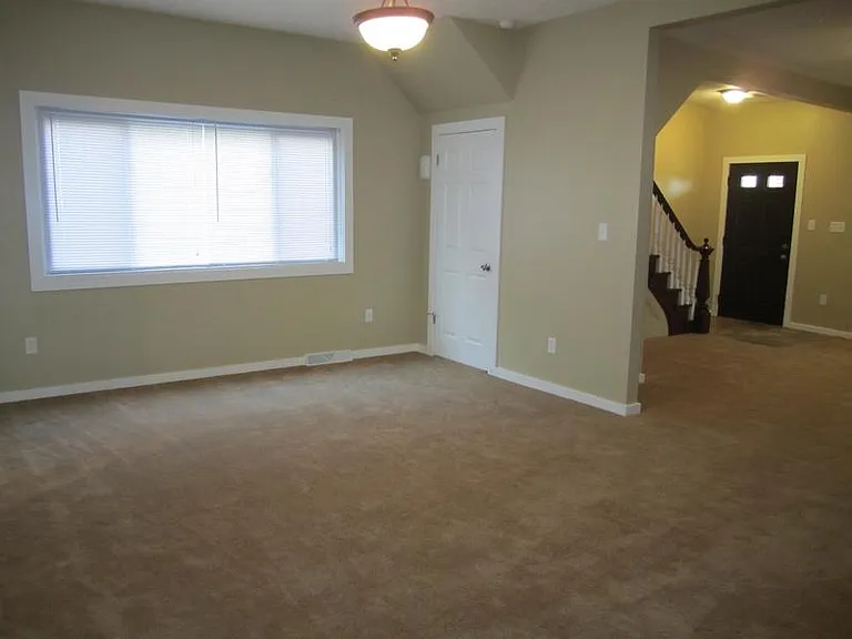 108 Wilbert St — Photo 10