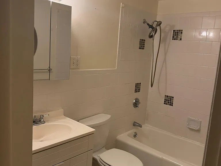 299 Pawtucket Blvd — Photo 8