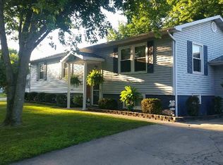 151 Wham Dr, Salem, IL 62881