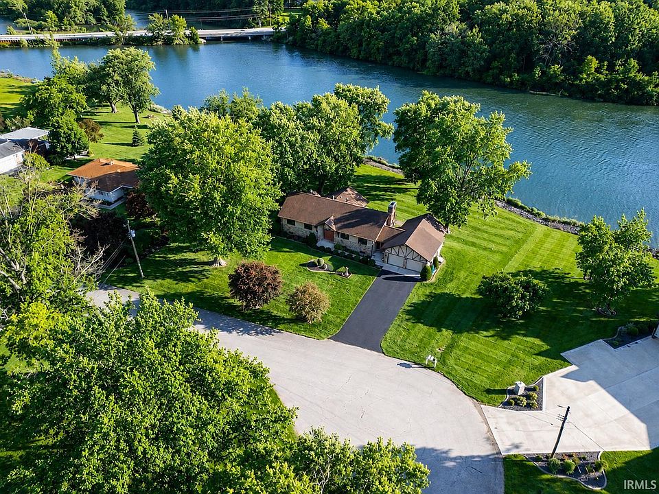 1st image of 10 Green Hills Ct