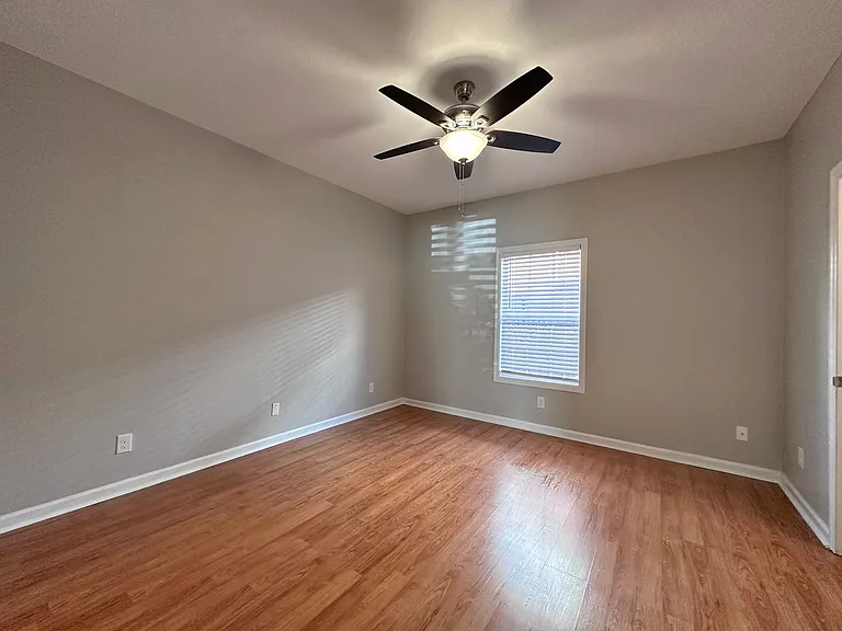 Rand Powell Apartment Homes — Photo 62