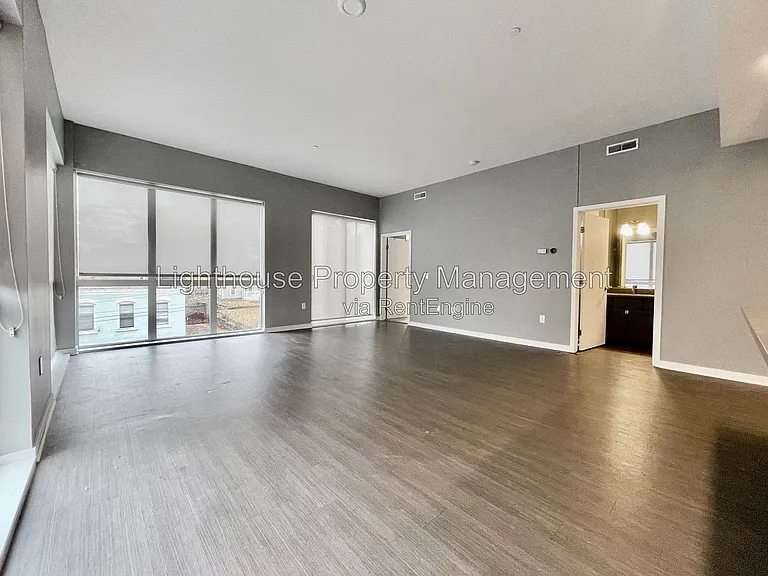 555 Michigan St NE #202 — Photo 16