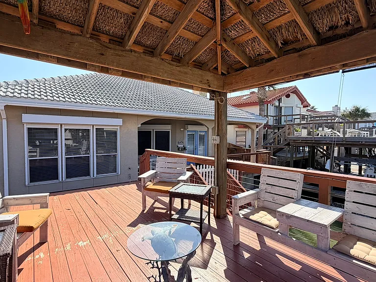 13806 Primavera Dr — Photo 34