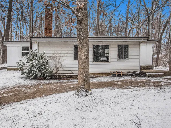 917 54th St, Pullman, MI 49450