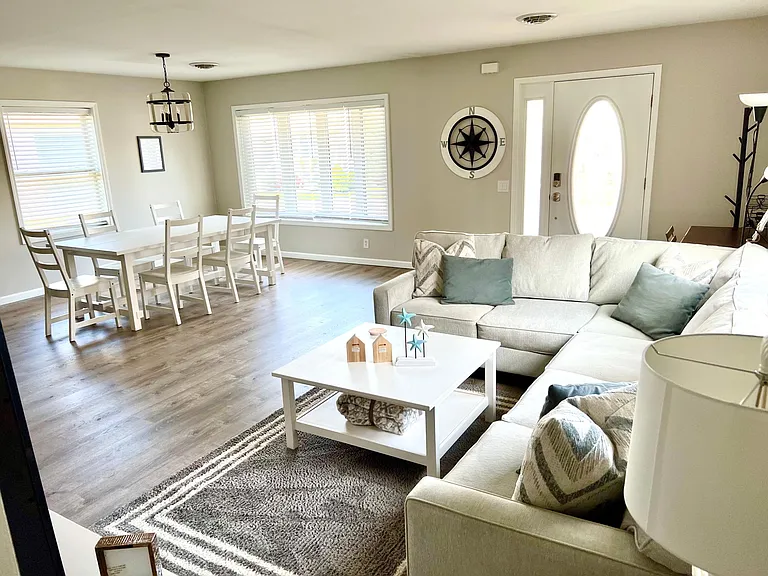 3108 Pacific Ave — Photo 4