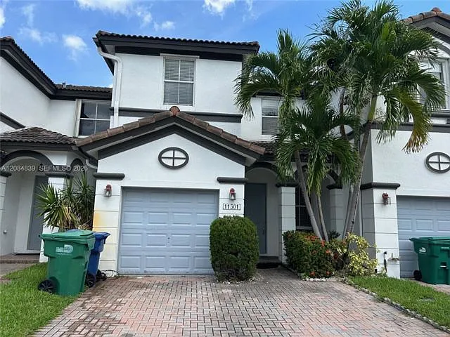 3 bed, 2.5 bath, $3,450 — Photo 1