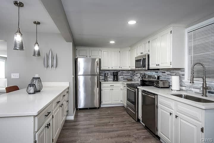 1st image of 1004 Main St #3