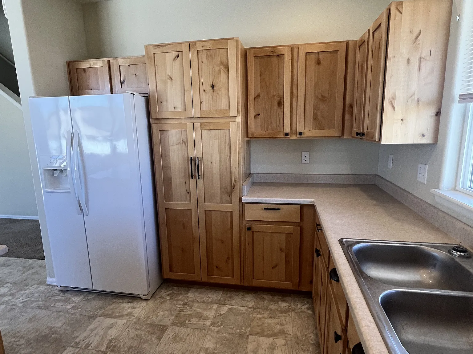 4 bed, 1790 sqft, $2,550 — Photo 4