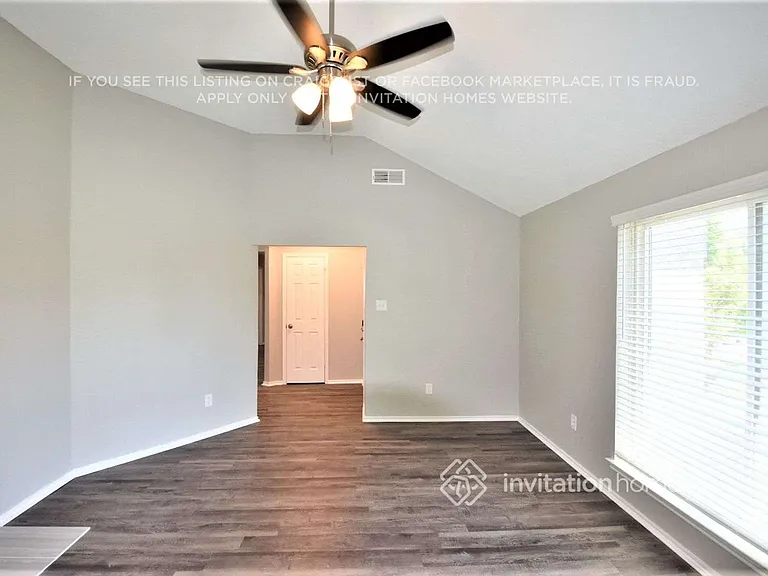 1517 Autumn Breeze Ln — Photo 9