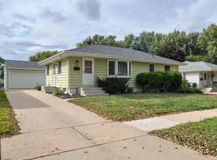 2545 11th Ave NW, Rochester, MN 55901