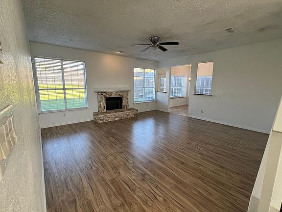 2nd image of 805 Summerwood Dr