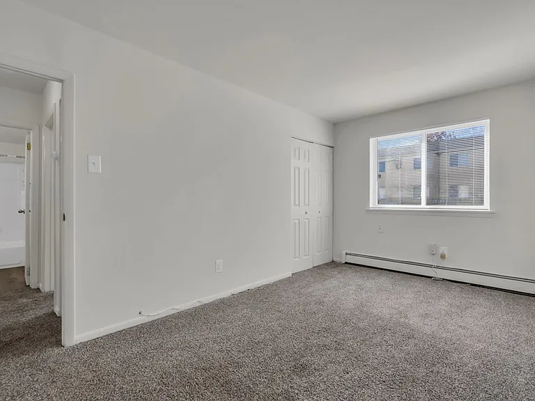 Laurelton Village Apartments — Photo 40