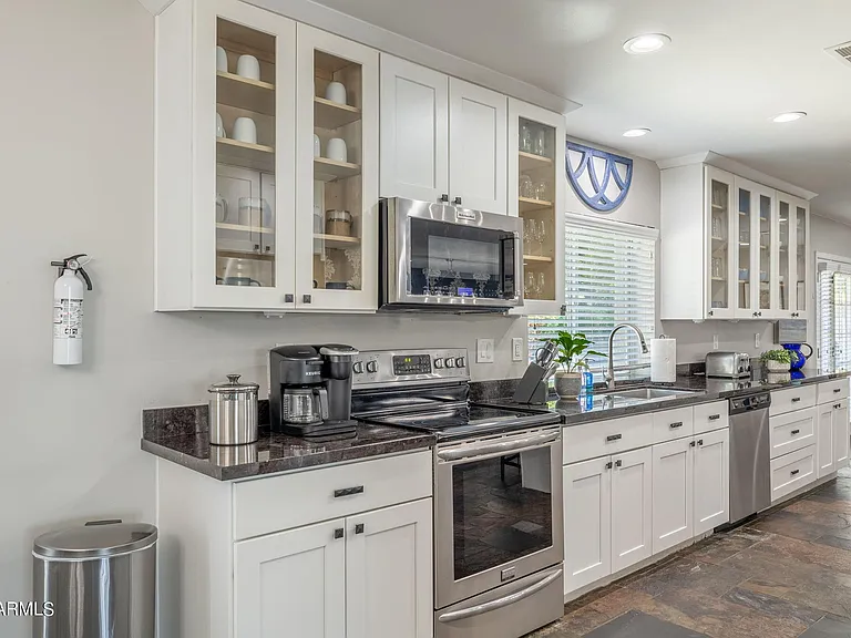 5948 E Corrine Dr — Photo 19