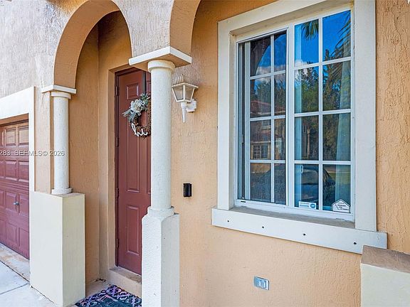 2nd image of 21007 NW 14th Pl APT 751