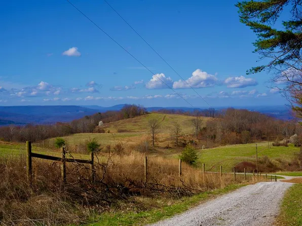 1372AC Madewell Rd, Spencer, TN 38585