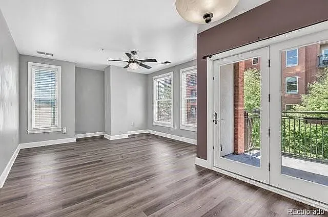 1631 N Emerson St #323 — Photo 3